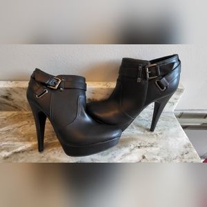 Black Guess booties size 10